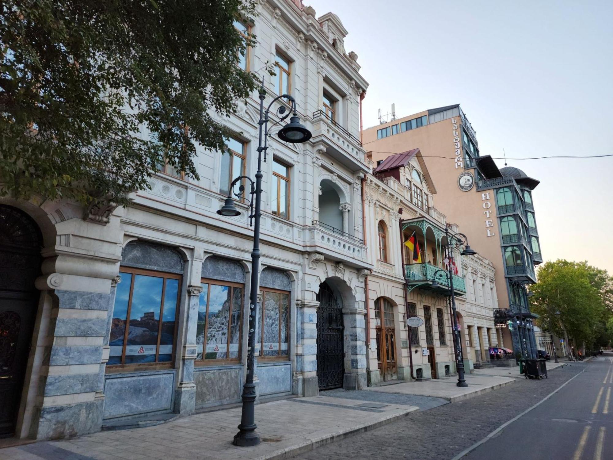Gallary Hostel Tiflis Dış mekan fotoğraf
